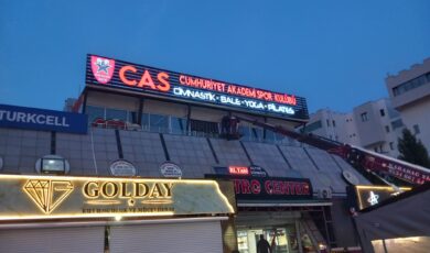 CUMHURİYET AKADEMİ SPOR KULÜBÜ METROCENTER’da